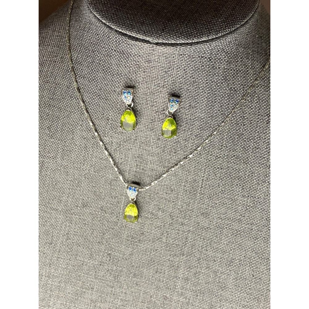 Avon Peridot Green Drop Jewelry Set‎ Vintage Romantic Garden Fairy Sparkle